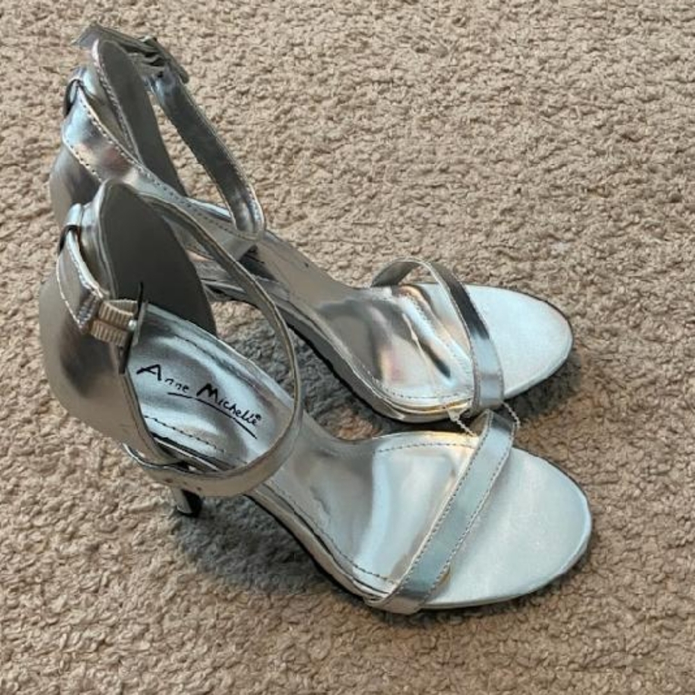 Anne Michelle NWT